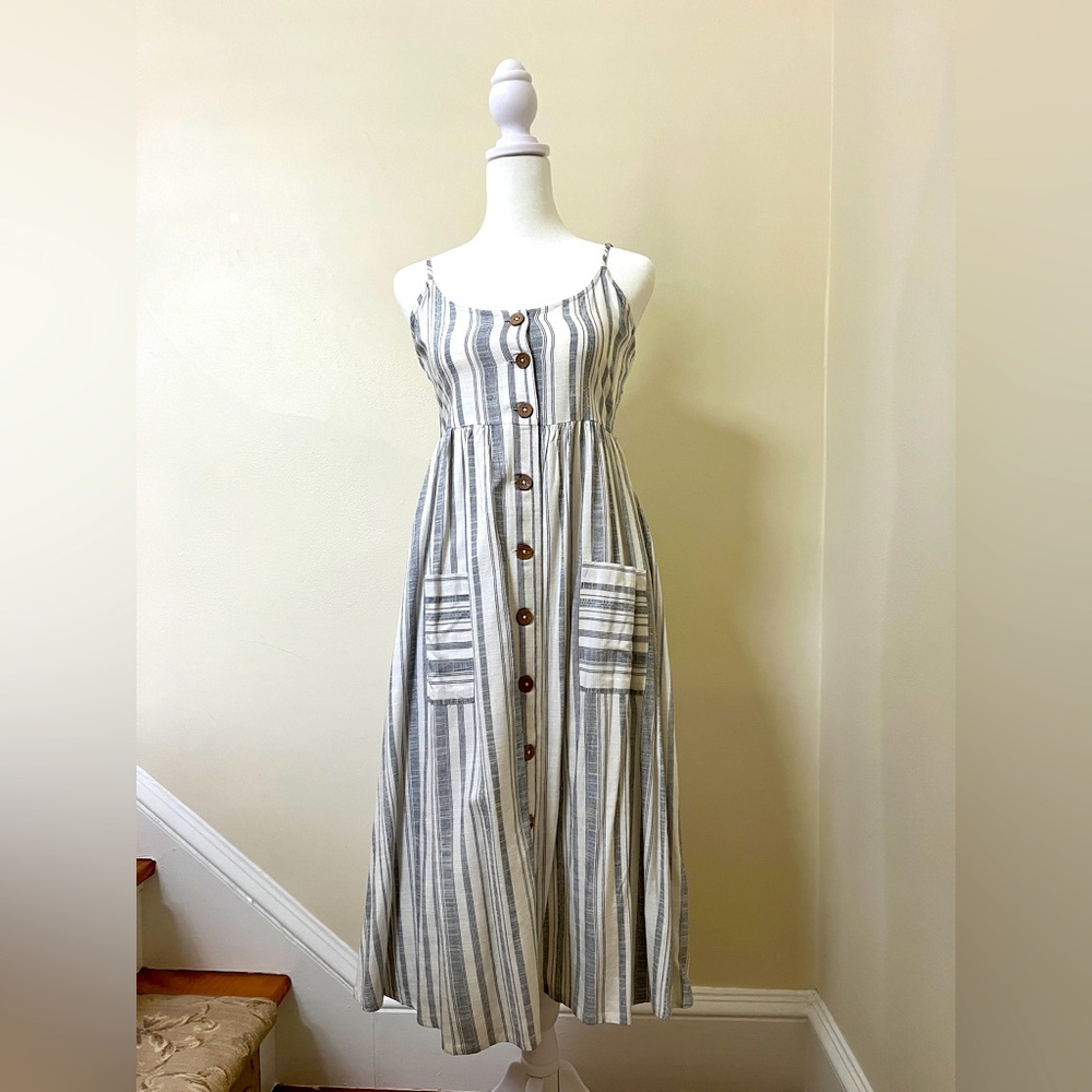 Striped Roxy Midi Dress
Size XS